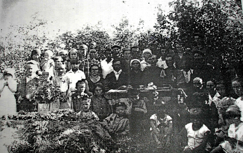 Все жители заимки Невидимова, август 1929 г.